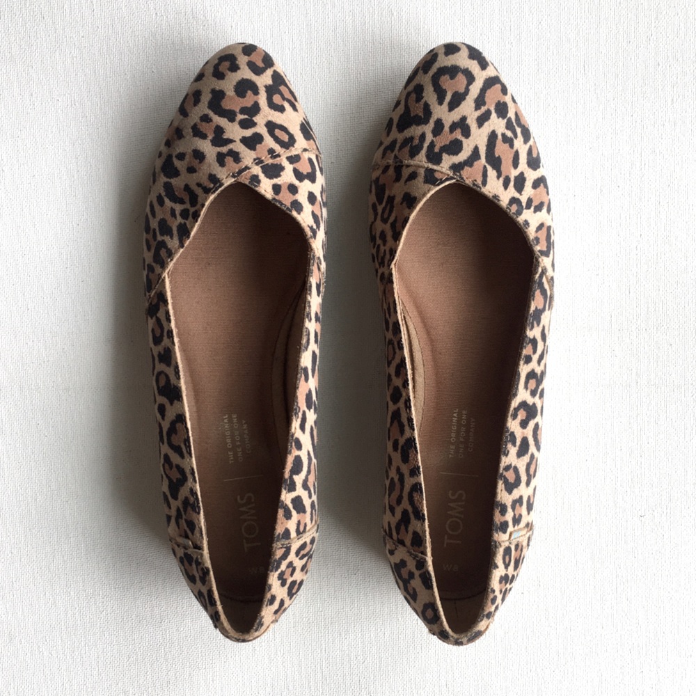 TOMS leopard flats Size 8
